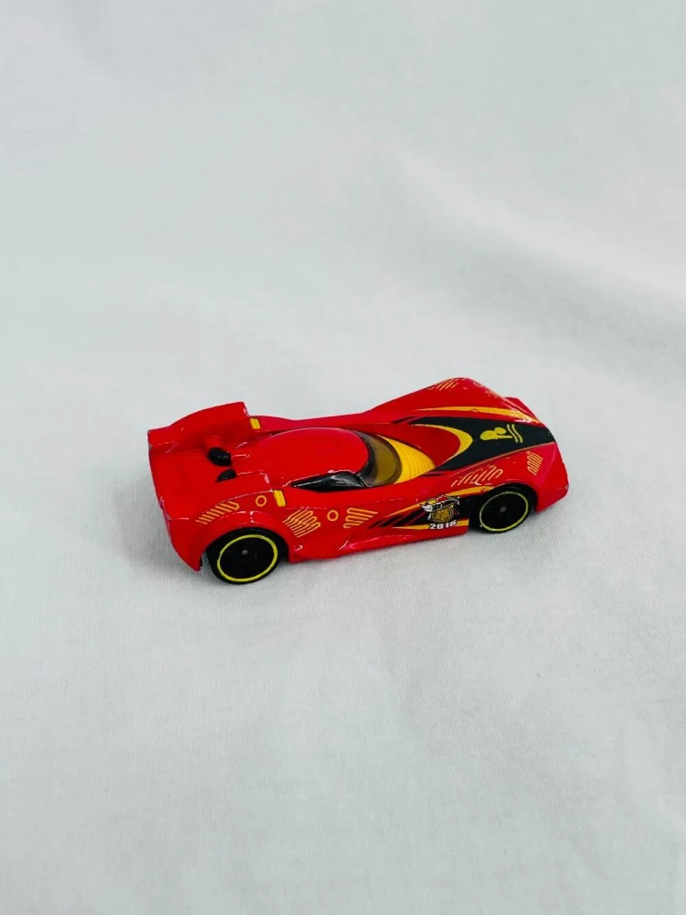 Vintage 2009 Hot Wheels Scoopa Di Fuego Red Dicast Yellow and Black Limited